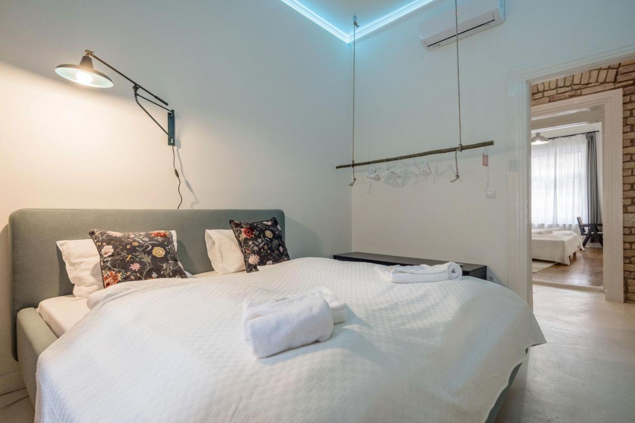 Sunshine Sprint Luxury Apartment Budapest Bagian luar foto