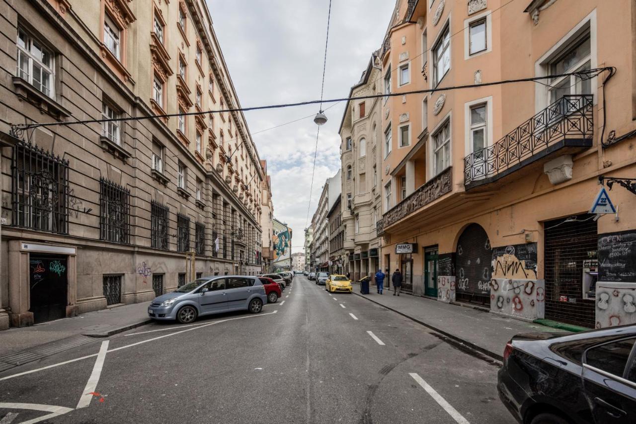 Sunshine Sprint Luxury Apartment Budapest Bagian luar foto