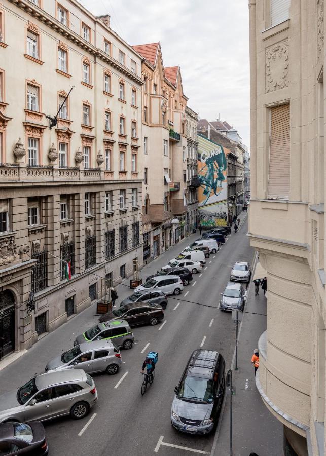 Sunshine Sprint Luxury Apartment Budapest Bagian luar foto